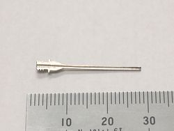 チタン合金の微細穴加工・細孔加工。直径0.7mmを30mm貫通